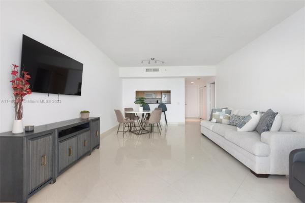 The Metropolitan, 2475 Brickell Ave #2205, Miami, Florida 33129, image 3