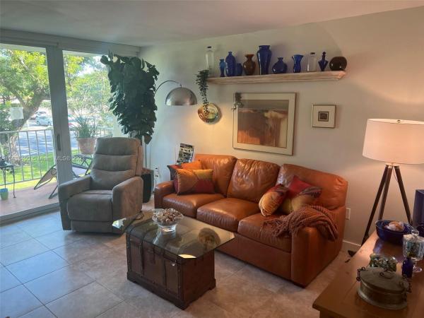 Village At The Falls, 13100 SW 92nd Ave #A-213, Kendall, Florida 33176, image 3