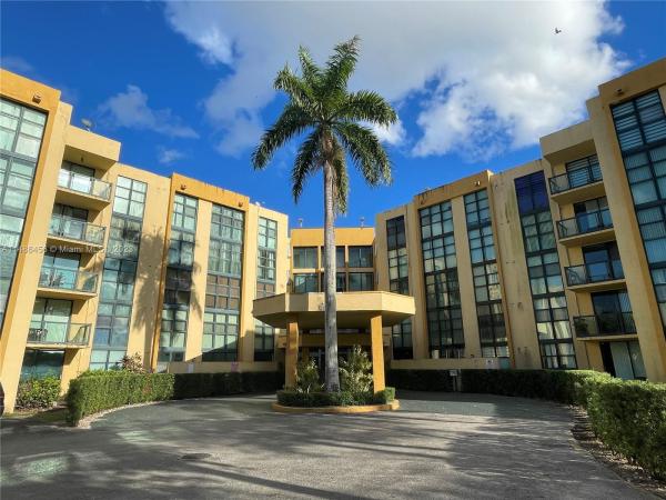 International Park, 11790 SW 18 St #3223, Tamiami, Florida 33175, image 1