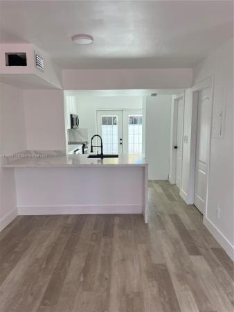 Galeria, 7211 W 24th Ave, Hialeah, Florida 33016, image 1