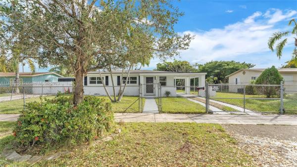 South Coral Homes, 9980 Dominican Dr, Cutler Bay, Florida 33189, image 3
