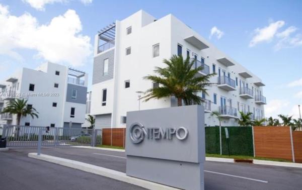 Contempo Townhomes, 9153 NW 33rd St, Doral, Florida 33172, image 1