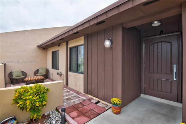 Devon Aire Villas, 12216 SW 110th Ln, The Crossings, Florida 33186, image 3