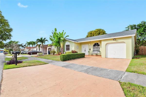 Majestic Homes, 14523 SW 174th St, Richmond West, Florida 33177, image 3