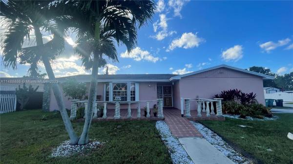 South Miami Heights Residential, 20402 SW 117th Ct, South Miami Heights, Florida 33177, image 1