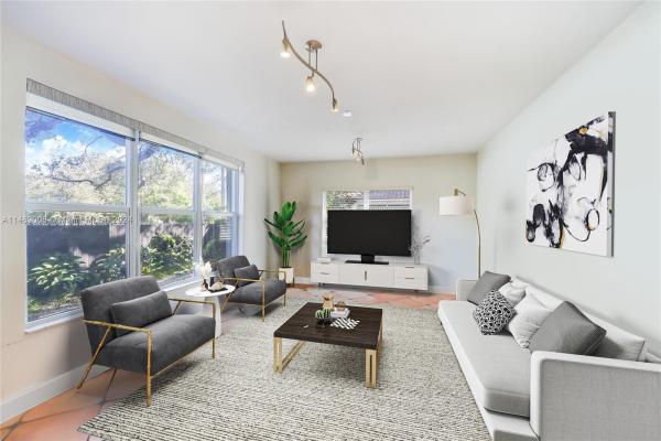 Saint Hugh Oaks Village, 3698 Franklin Ave, Miami, Florida 33133, image 1