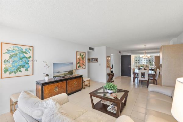 Admirals Port West, 2801 NE 183rd St #1214W, Aventura, Florida 33160, image 3
