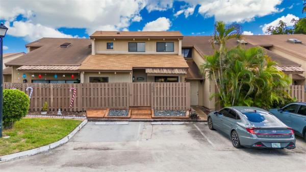 The Escape At Arrowhead, 1946 SW 81st Ter #1946, Davie, Florida 33324, image 1