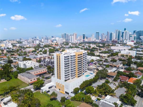Brickell Vista, 900 SW 8th St #1003, Miami, Florida 33130, image 1