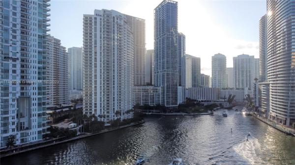 Icon Brickell Tower 1, 475 Brickell Ave #2308, Miami, Florida 33131, image 3