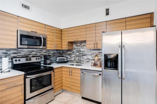 Seacoast 5700, 5700 Collins Ave #12G, Miami Beach, Florida 33140, image 3