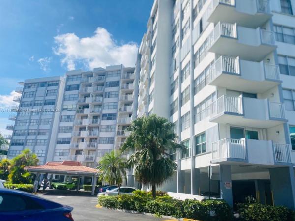 Wilshire, 1300 NE Miami Gardens Dr #602E, Ojus, Florida 33179, image 1
