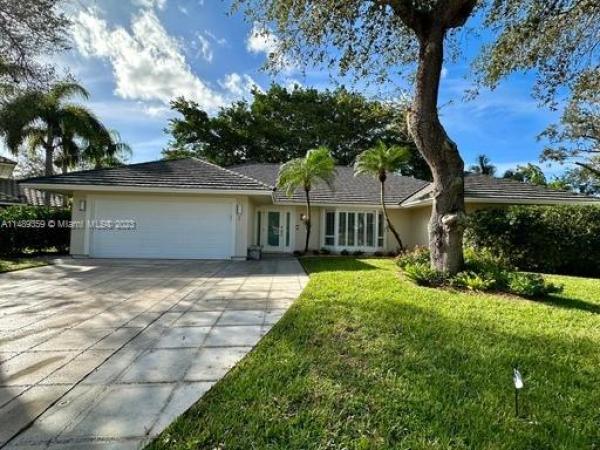 Glengary, 6 Kintyre Rd, Palm Beach Gardens, Florida 33418, image 2