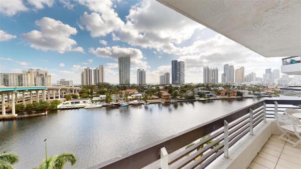 Mystic Pointe Tower 100, 19195 NE 36th Ct #909, Aventura, Florida 33180, image 1