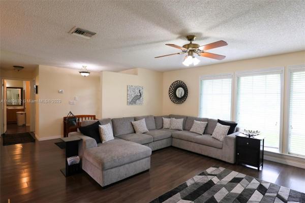 Harriel Estates, 9315 SW 172nd Ter, Palmetto Bay, Florida 33157, image 2