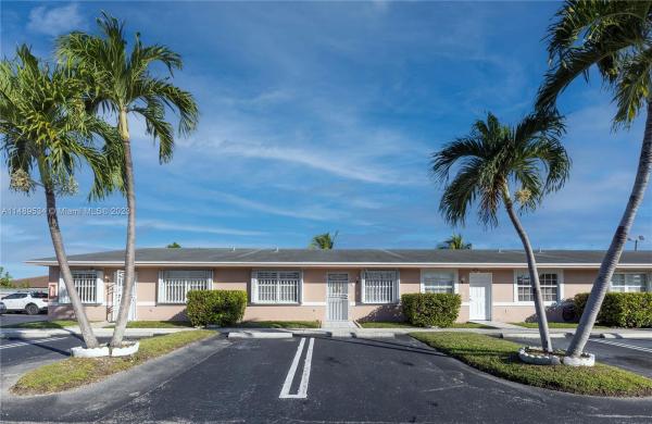 Villas Of Bird Gardens, 3810 SW 108th Ave #2, University Park, Florida 33165, image 1