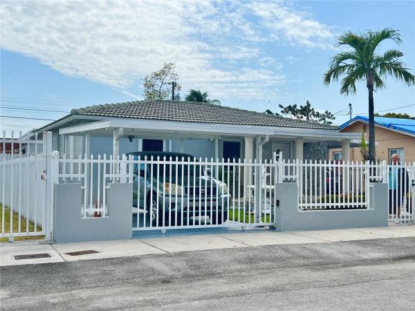 Grapeland Heights, 3680 NW 18th St, Miami, Florida 33125, image 1