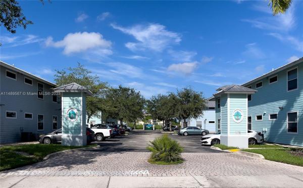 Pine Key Resort, 1040 Hancock Creeck S #103, Cape Coral, Florida 33909, image 1