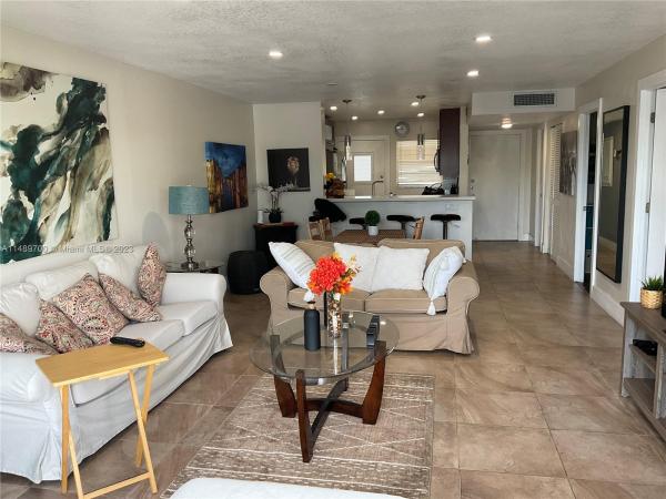 Azure Lake, 875 NE 195th St #215, Ives Estates, Florida 33179, image 3