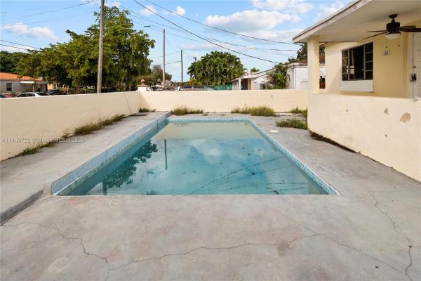 Fairlawn, 101 SW 65th Ave, Miami, Florida 33144, image 2