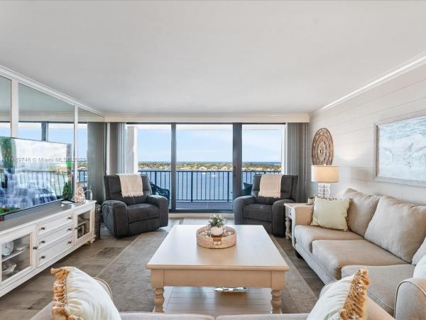 Quay North, 132 Lakeshore Dr #T19, North Palm Beach, Florida 33408, image 2