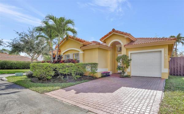 Cayman At Doral Isles, 5862 NW 113 Pl #, Doral, Florida 33178, image 1