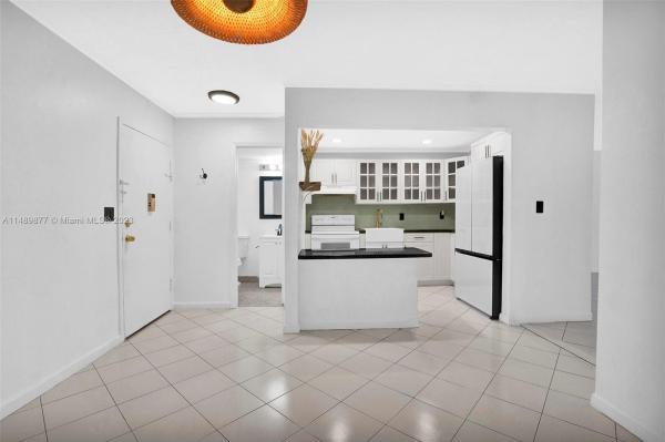 Omega, 7000 NW 17th St #404, Plantation, Florida 33313, image 2