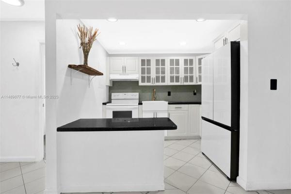 Omega, 7000 NW 17th St #404, Plantation, Florida 33313, image 3