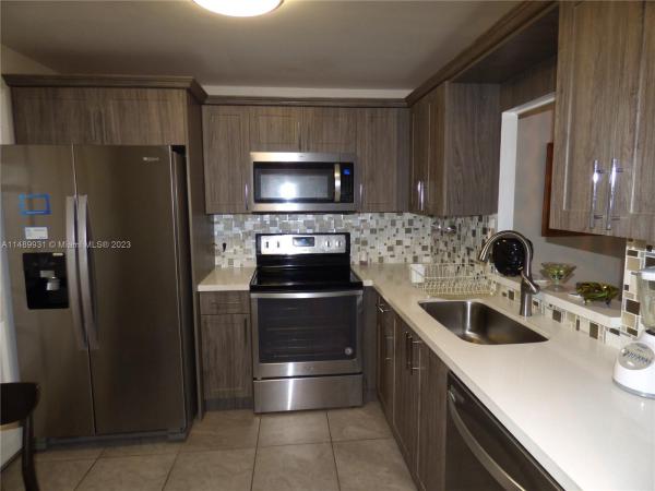 Eden Isles, 3550 NE 169th St #F-402, North Miami Beach, Florida 33160, image 2