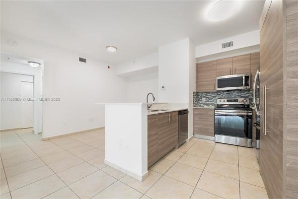 Palm Gardens At Doral, 7200 NW 114th Ave #206, Doral, Florida 33178, image 1