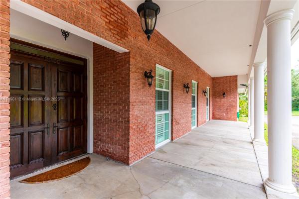 Snapper Creek Lakes, 10400 Lakeside Dr, Coral Gables, Florida 33156, image 3