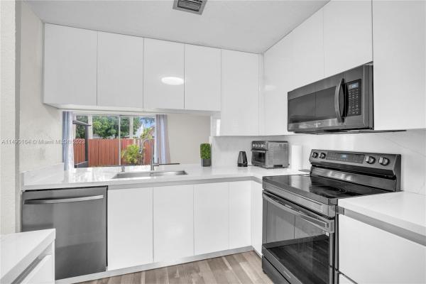 Encore, 9219 SW 147th Ct, The Hammocks, Florida 33196, image 2