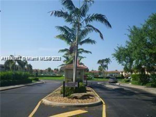 Lakewood Village Of Coral Springs, 10102 Twin Lakes Dr #4-A, Coral Springs, Florida 33071, image 1