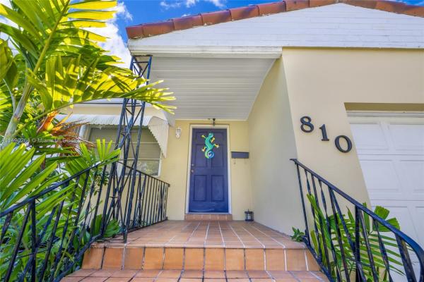 Masons Homesites, 810 Swan Ave, Miami Springs, Florida 33166, image 1