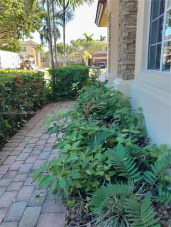 The Breakers At Isles Of Bayshore, 9432 SW 218th Ln, Cutler Bay, Florida 33190, image 3
