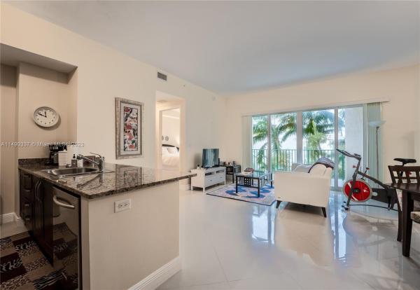 Turnberry Village South Tower, 19900 E Country Club Dr #414, Aventura, Florida 33180, image 1