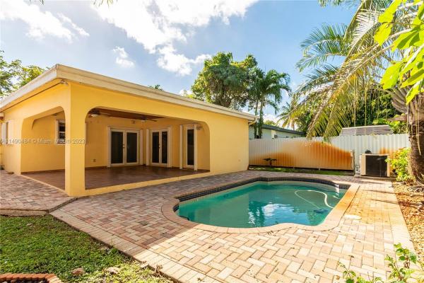 Alameda, 6247 SW 10th St, West Miami, Florida 33144, image 1