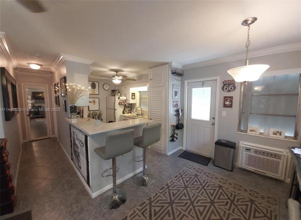 Hollywood Terrace, 2317 Garfield St #8, Hollywood, Florida 33020, image 3