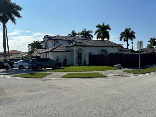 Shoma Homes At Tamiami, 898 NW 131st Ave, Tamiami, Florida 33182, image 2