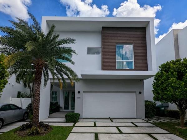 The Mansions At Doral, 10581 NW 67th Ter, Doral, Florida 33178, image 1