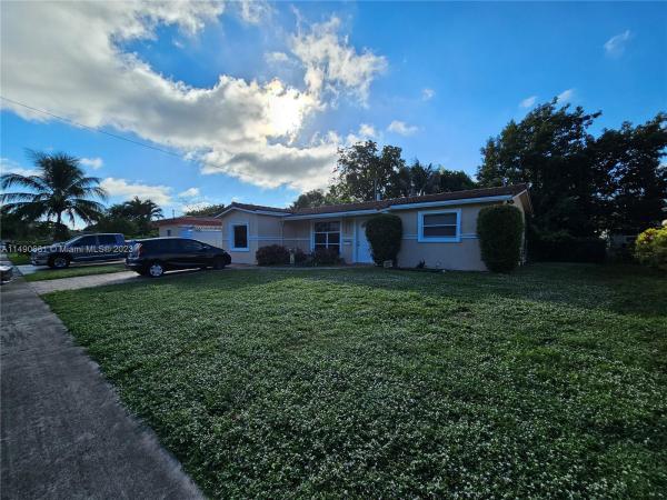 Holiday Village, 4310 NW 22nd St, Lauderhill, Florida 33313, image 3