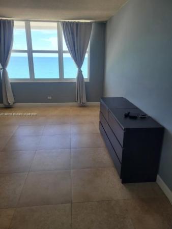 The Pavilion, 5601 Collins Ave #1711, Miami Beach, Florida 33140, image 2