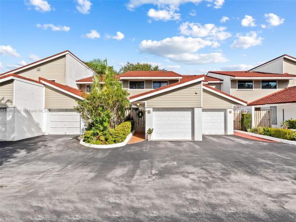 Stonehedge, 2700 N 34th Ave #D, Hollywood, Florida 33021, image 1