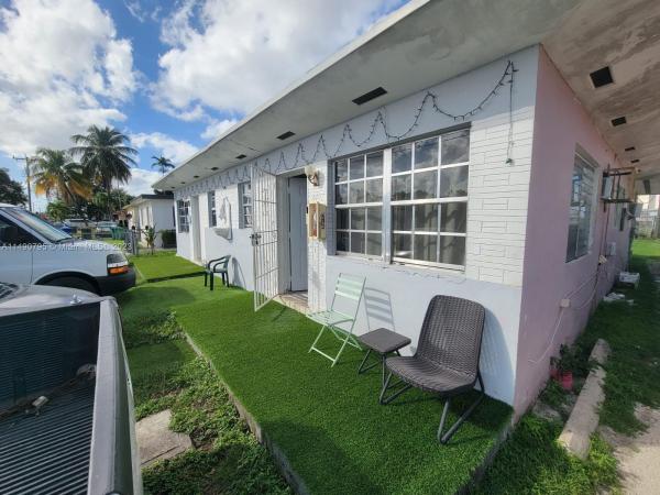 Melrose Heights, 2457 NW 35th St, Miami, Florida 33142, image 2