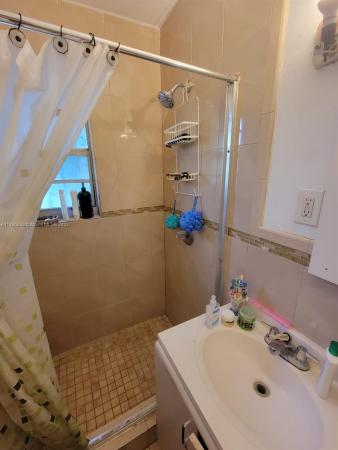Floral Park, 1918 NW 52nd St, Brownsville, Florida 33142, image 2