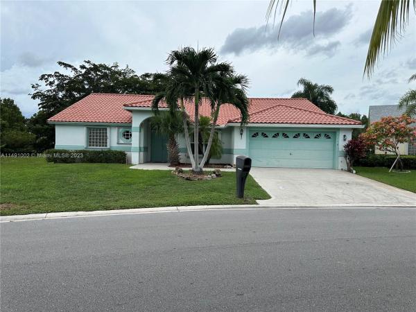 Normandy Isles, 1114 Hatteras Cir, Greenacres, Florida 33413, image 1