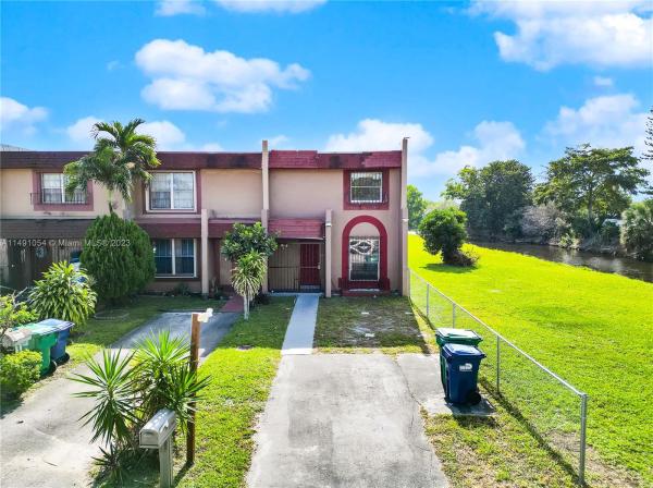 Leslie Estates, 2790 NW 196th St #., Miami Gardens, Florida 33056, image 2