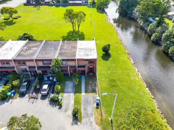 Leslie Estates, 2790 NW 196th St #., Miami Gardens, Florida 33056, image 3