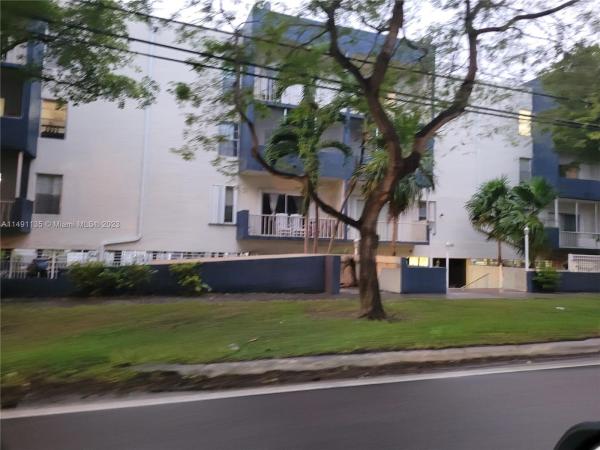 New Land Gardens, 16750 NE 10th Ave #109, North Miami Beach, Florida 33162, image 1