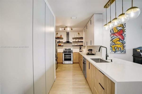 Edgewater Lofts, 2200 NE 4th Ave #609, Miami, Florida 33137, image 2